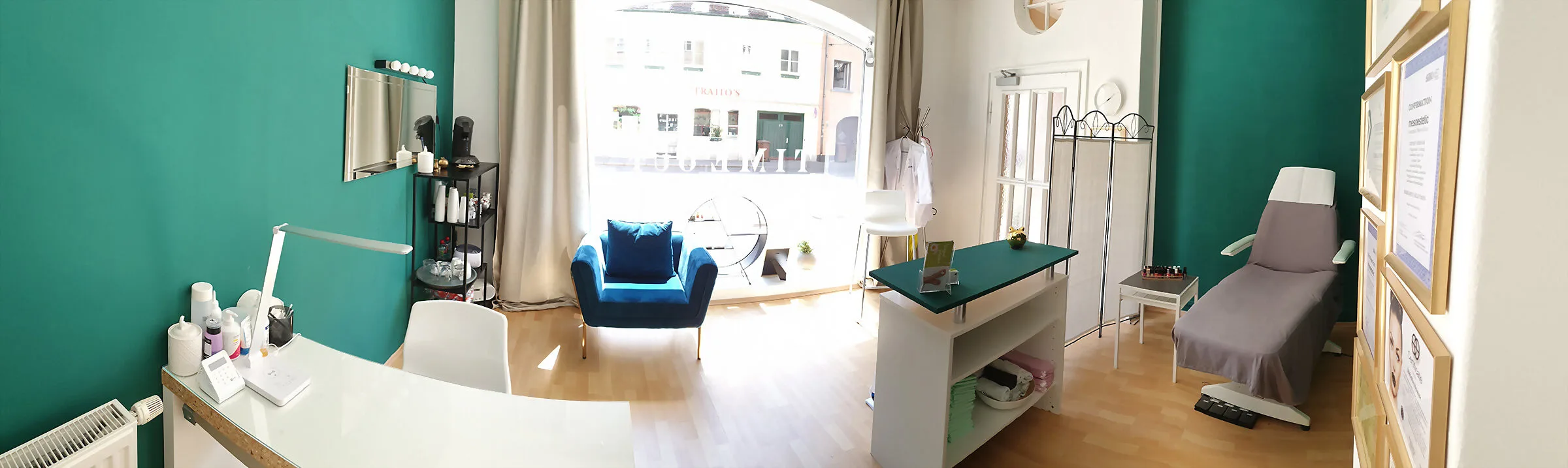 Fish-Eye-Aufnahme vom Kosmetikstudio